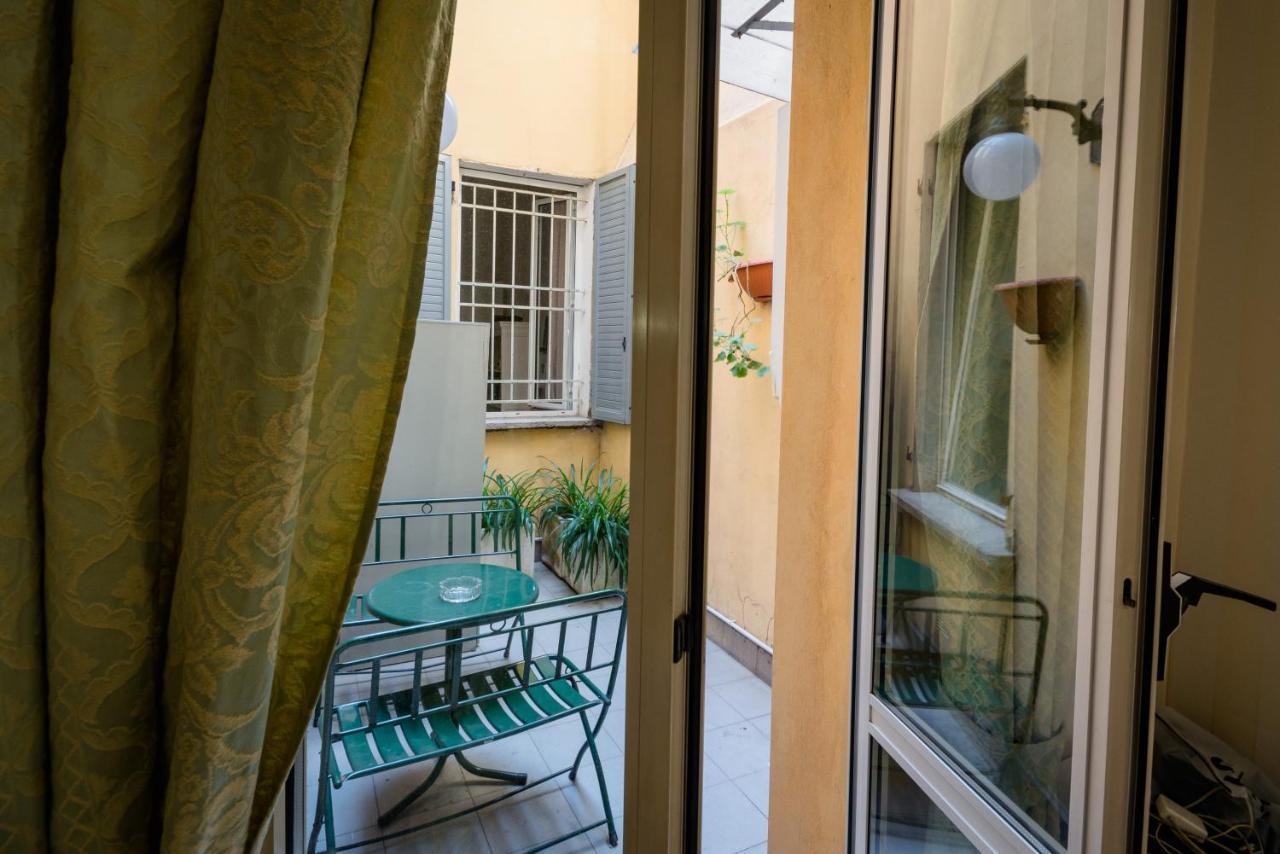 Residenza Due Torri Check In Presso Hotel Centrale Vicolo Cattani 7 Bologna Eksteriør bilde